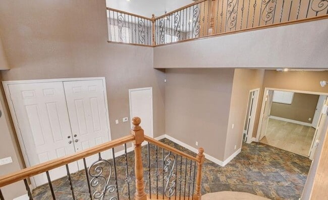 Building Photo - 757 Secret London Ave