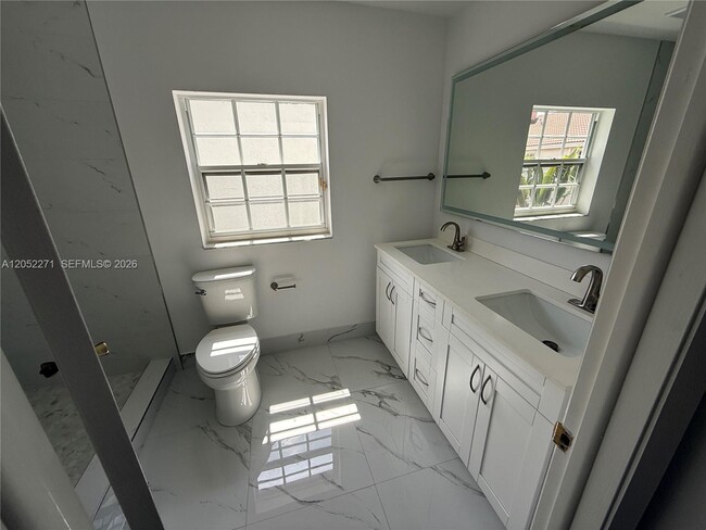 Building Photo - 13889 SW 103rd Ln