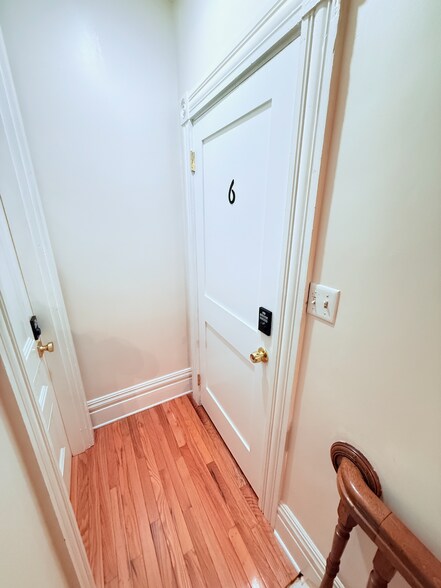 Building Photo - 140 Cohassett St