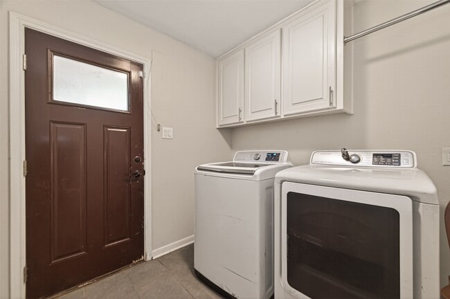 Building Photo - 14507 Ravenhurst Ln