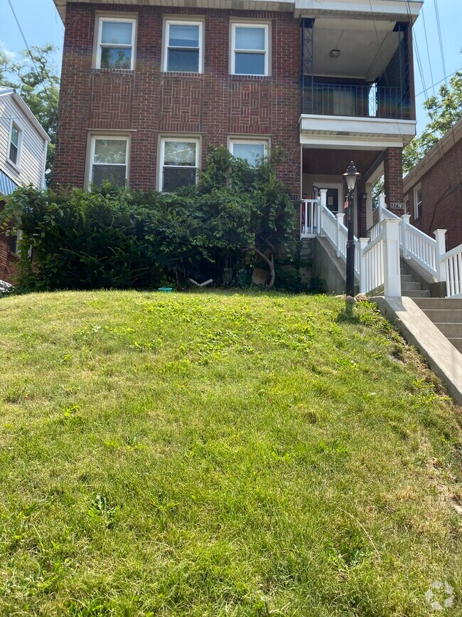 Building Photo - 2277 Shady Ave