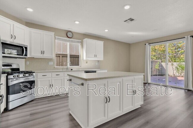 Building Photo - 1162 Waverly Cir