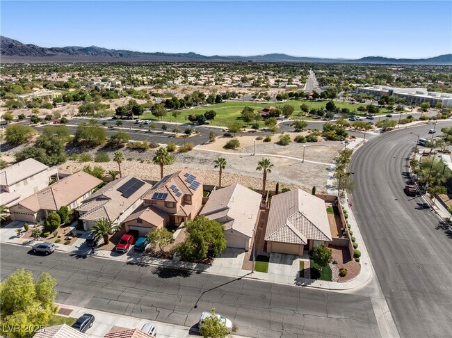 Building Photo - 6804 Rosinwood St