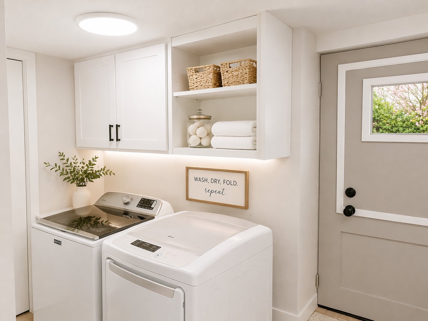 Building Photo - 7856 Renton Ave S