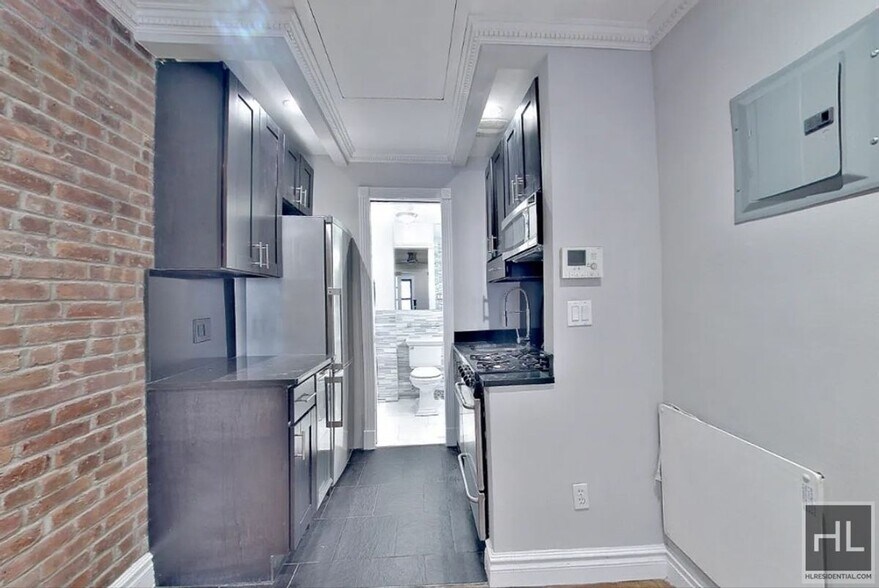 Primary Photo - West 53rd Street