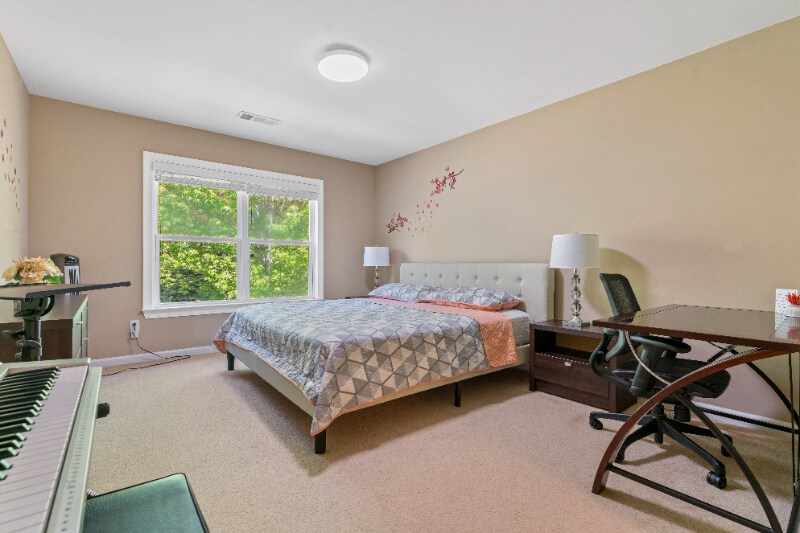 Building Photo - 3450 Dalwood Dr