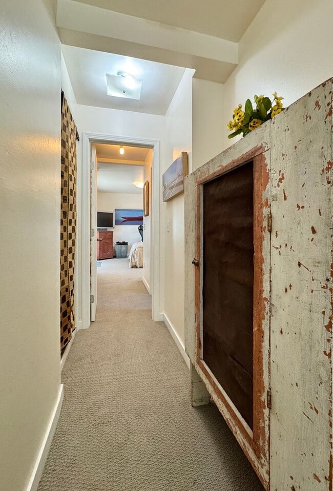 Building Photo - Available For 4+ Months!* Rare Find Furnished Saint Helena Gem, “Upper Tainter” 2 Bedrooms, 2 Bat...