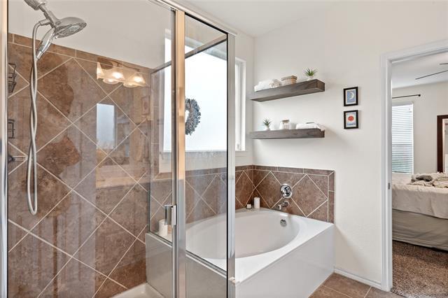 Building Photo - 5516 Pinery Dr