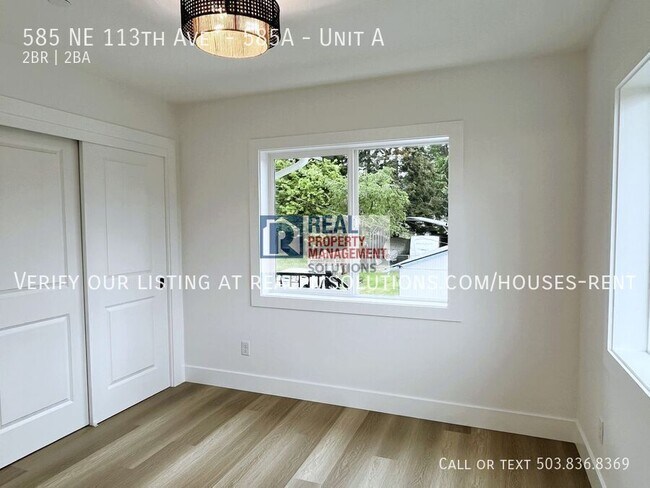 Building Photo - 585 NE 113th Ave