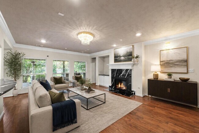 Building Photo - 5526 Darschelle Dr