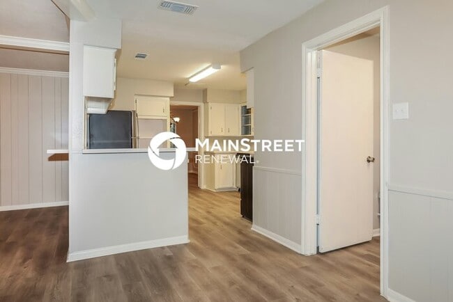 Building Photo - 3 Bedroom Pet-Friendly Home in Spring, TX with Main Street Renewal