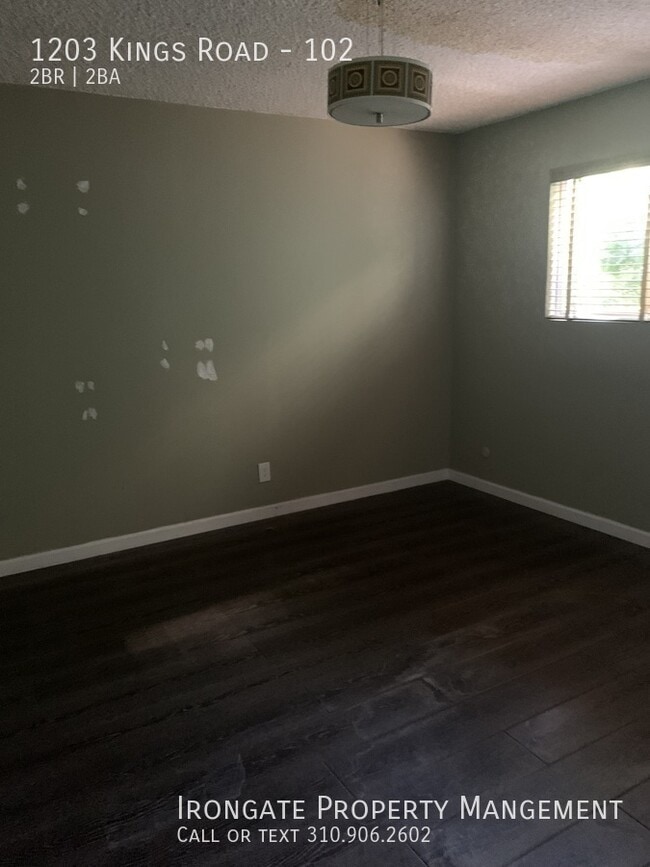 Building Photo - 1203 Kings Rd