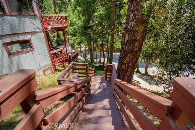 Building Photo - 828 Fern Dr