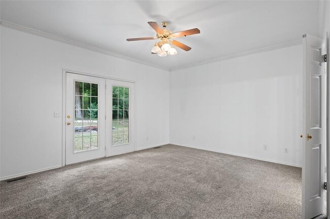 Building Photo - 205 Berkshire Dr