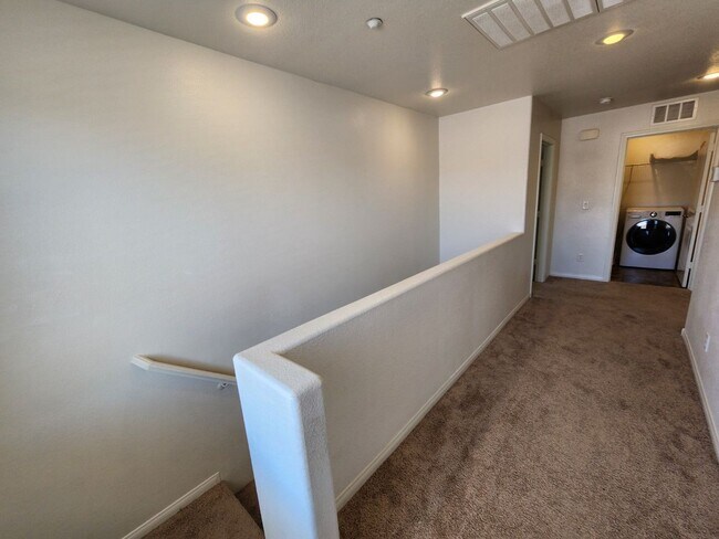 Building Photo - Amazing home in the Inspirada Community.