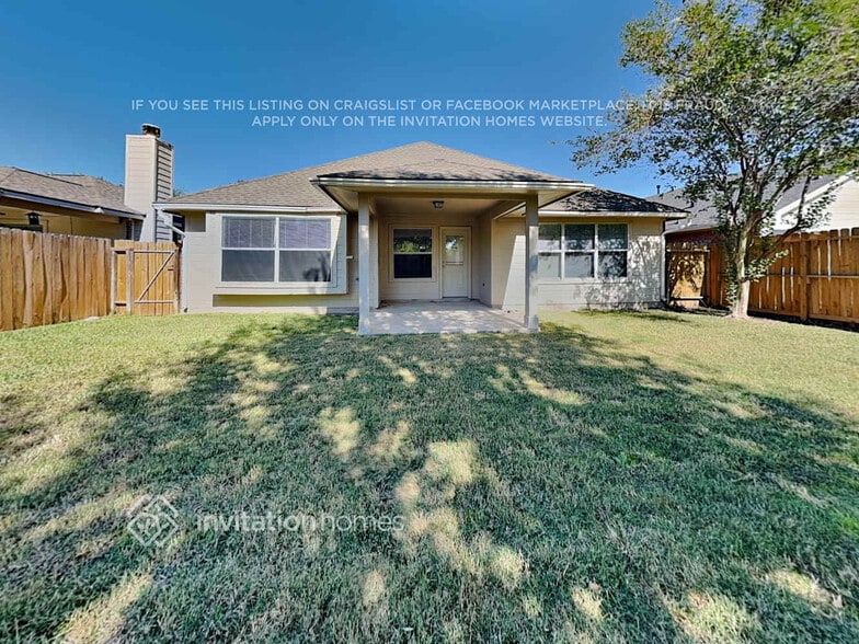 Building Photo - 15407 Riford Dr