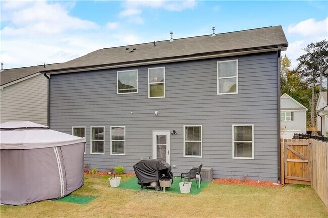 Building Photo - 7246 Gladstone Cir