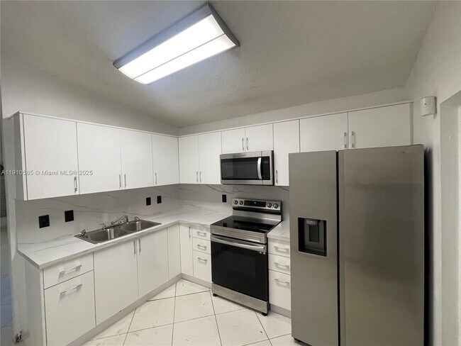 Building Photo - 7001 W 35th Ave