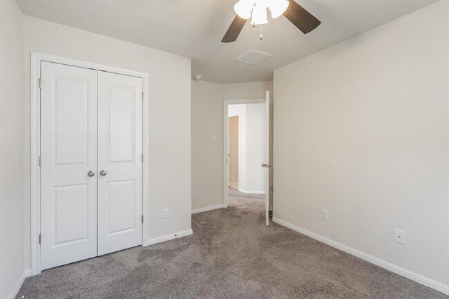 Building Photo - 18000 Malnati Dr