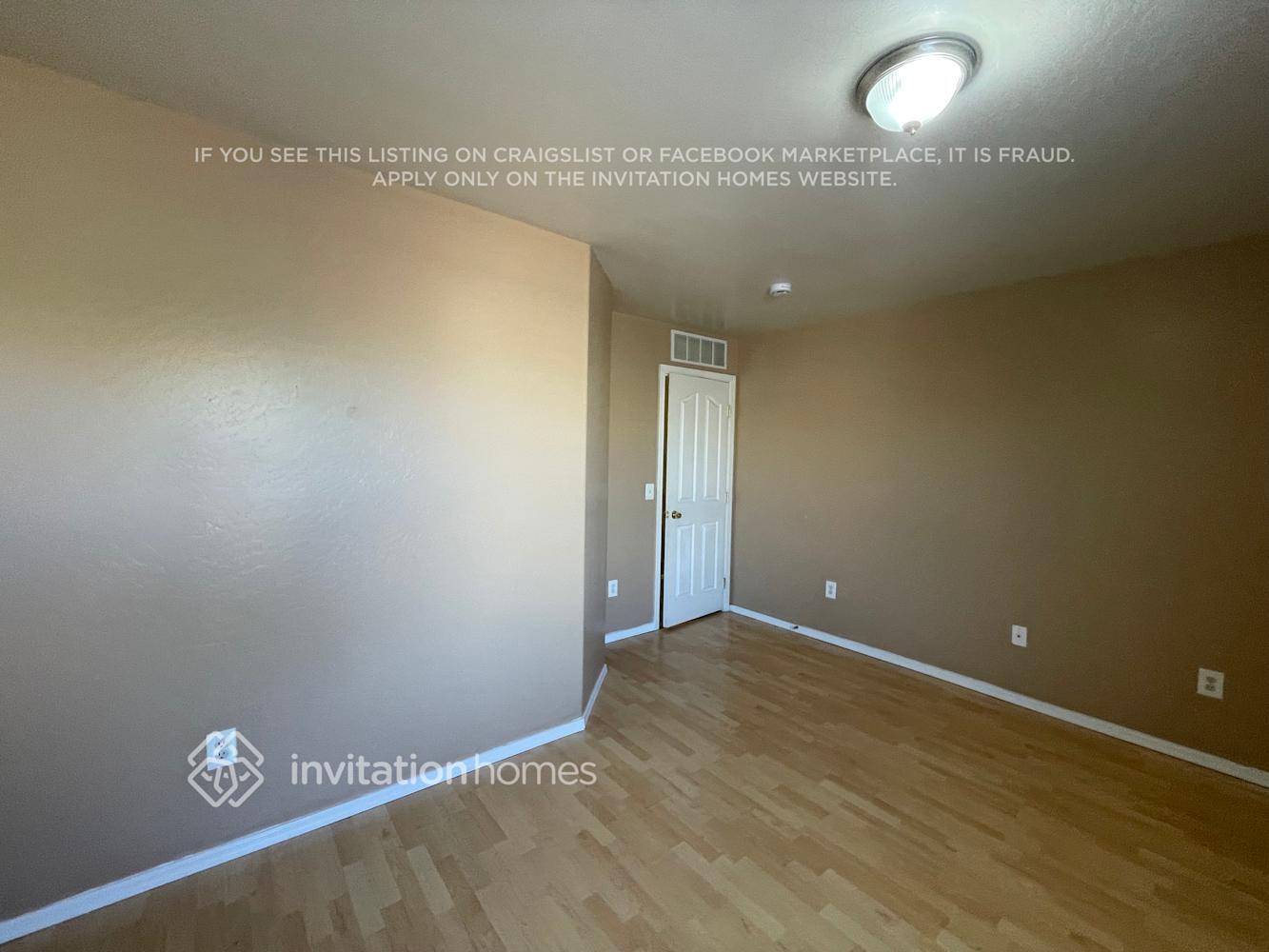 Building Photo - 1323 S 121st Ln