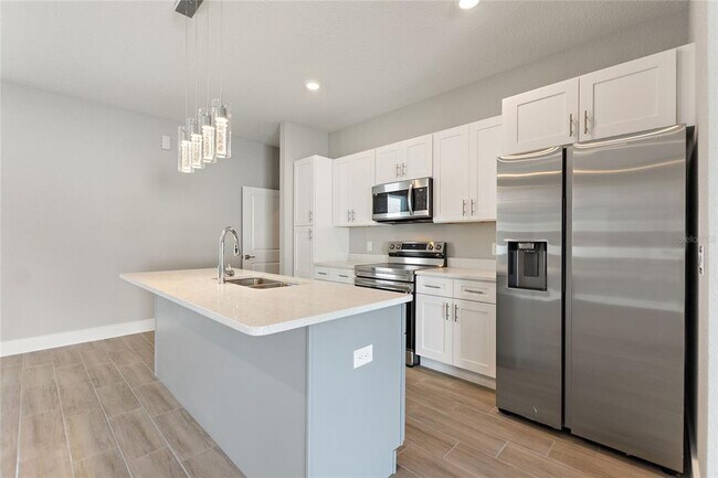 Building Photo - 802 James Dr