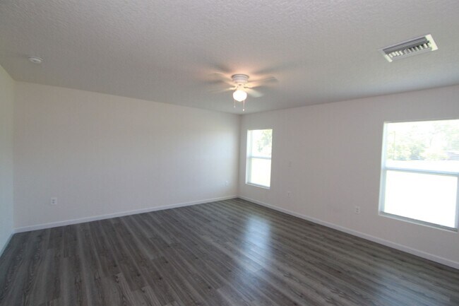 Building Photo - AWESOME 4 BD/2BA Home in Palm Bay!!