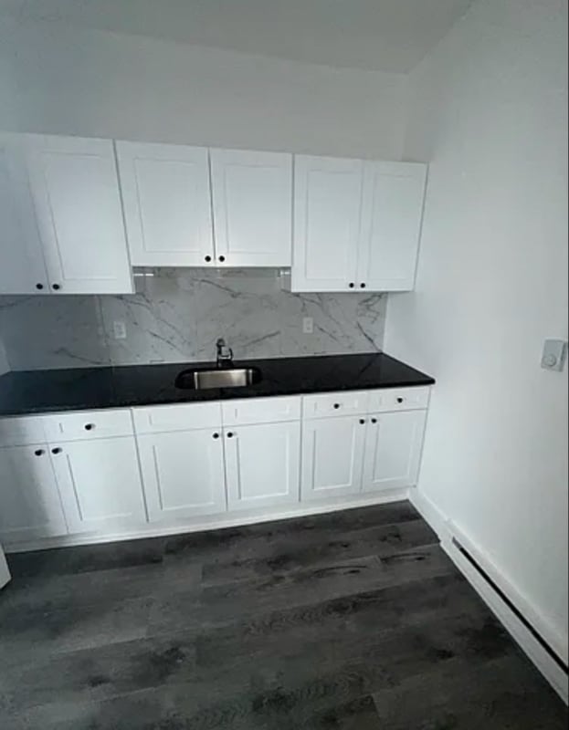 Building Photo - 25 Riverview Pl