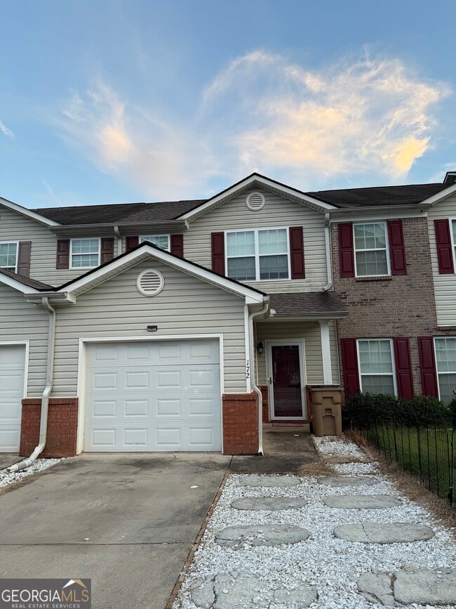 Building Photo - 172 Shenandoah Dr