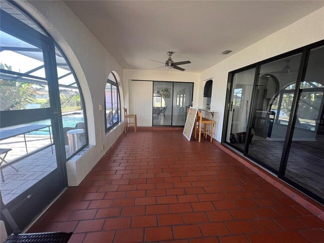 Building Photo - 470 Strasburg Dr