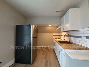 Building Photo - 136 N 27th St