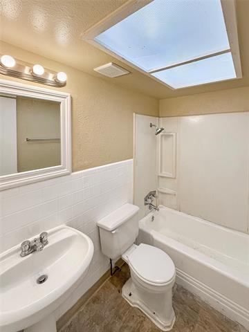 Building Photo - 3508 Coronado Ct