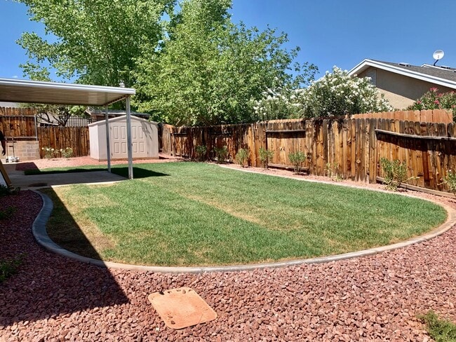 Building Photo - Four Bedroom Remodeled Home in Red Cliffs
