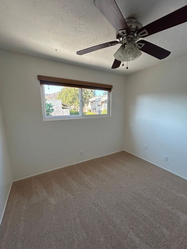 Building Photo - 10546 Kerrigan Ct