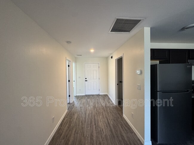 Building Photo - 1195 Highlands Rd