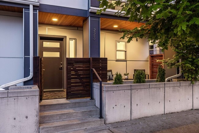 Building Photo - 223 NW 87th St