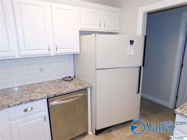 Building Photo - 113 Winding Trail