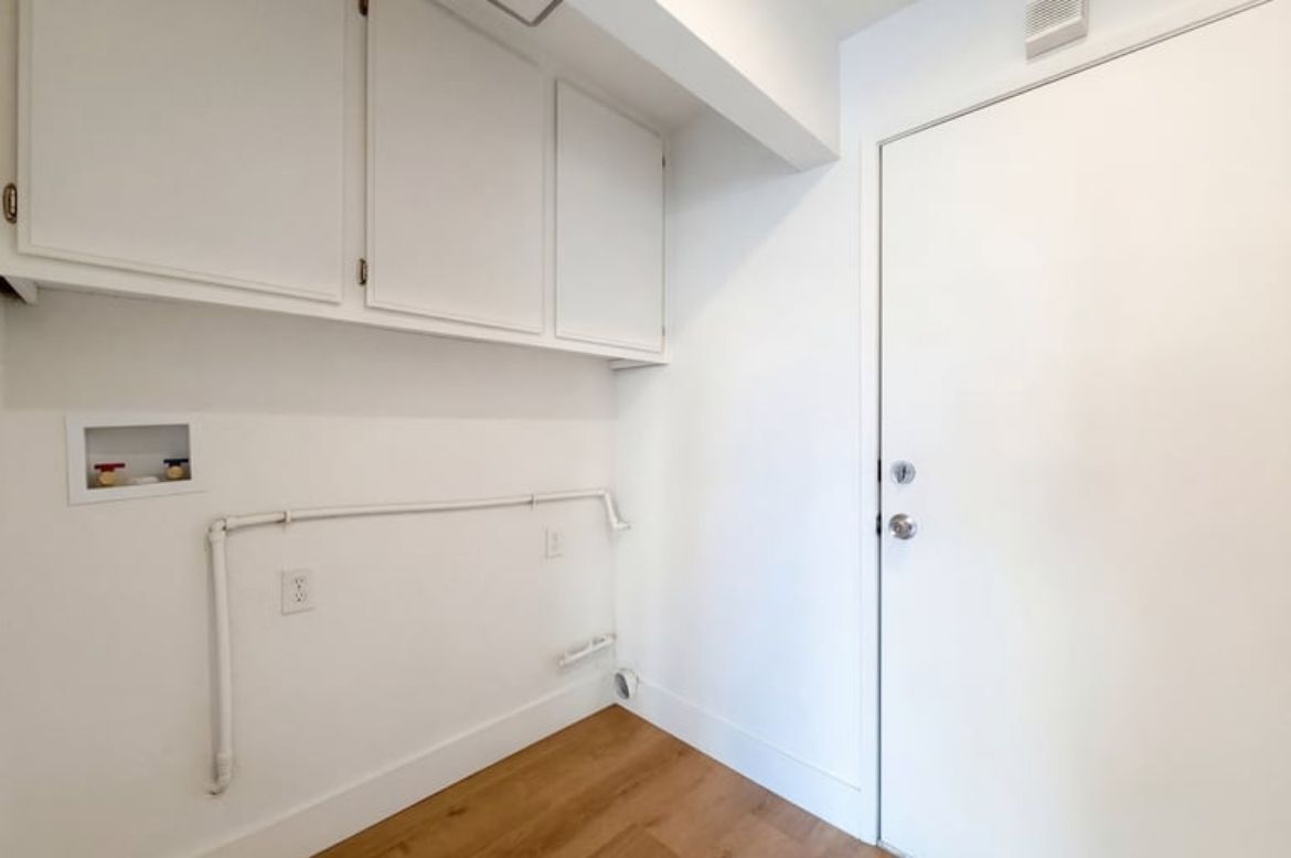 Building Photo - 37740 Duffel St