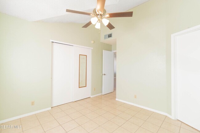 Building Photo - 12056 Bellows Ct