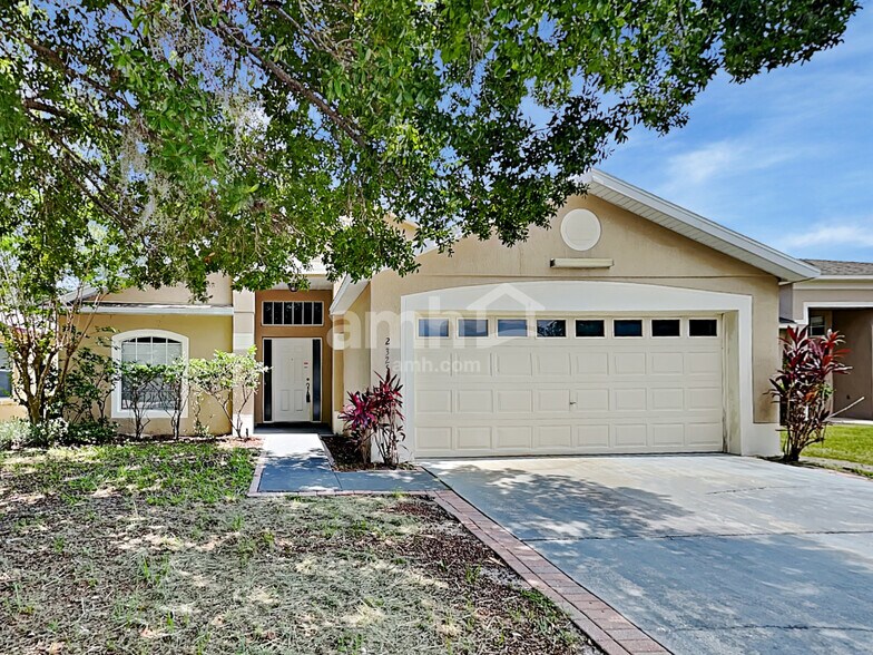 Primary Photo - 2325 Ole Hickory Dr