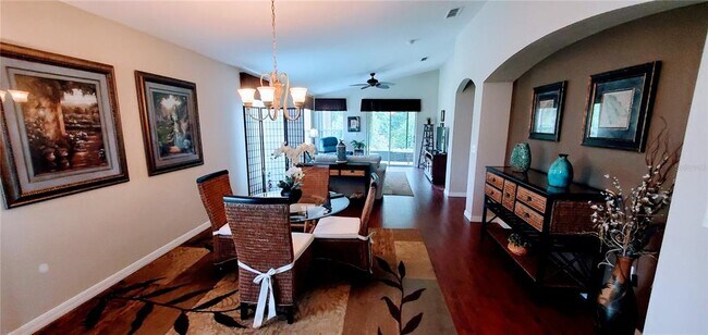 Building Photo - 520 Millifiora Ln