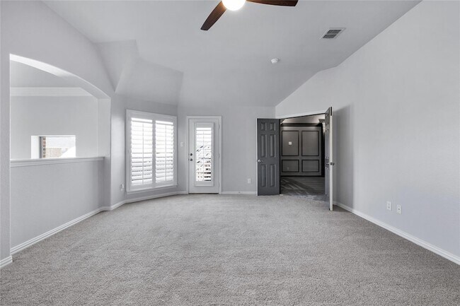 Building Photo - 1908 Thorndale Cir