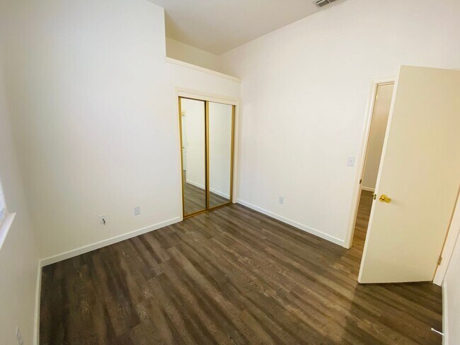 Building Photo - 8552 Charente Way