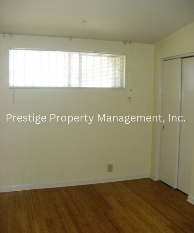 Building Photo - Beautifully and Spacious East Side Home!