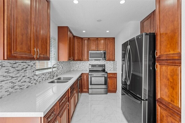 Building Photo - 2350 SW 86th Way