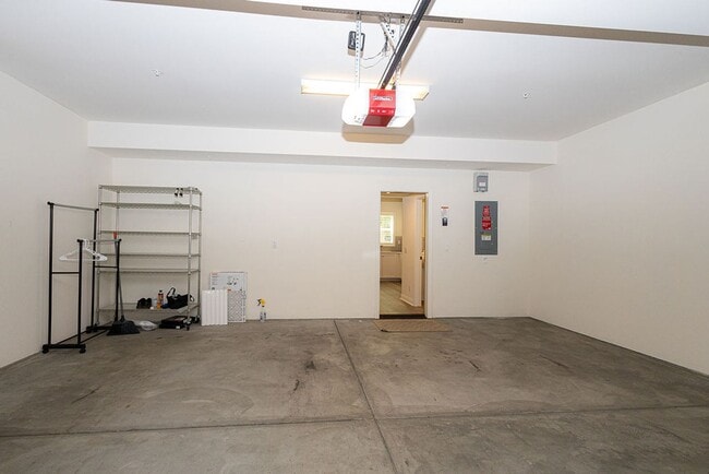 Building Photo - Bright and Airy Split-Level Townhouse in W...
