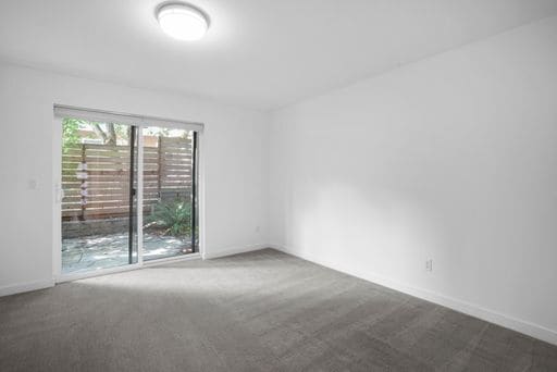 Building Photo - Modern Beacon Hill Townhouse Available for Rent!