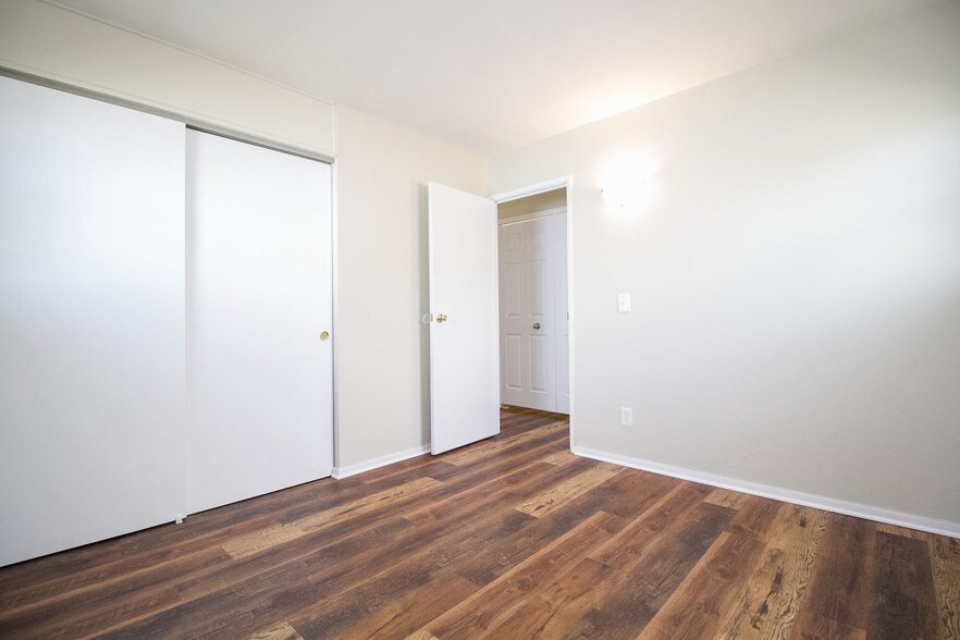 Building Photo - 5262 Spicer Rd