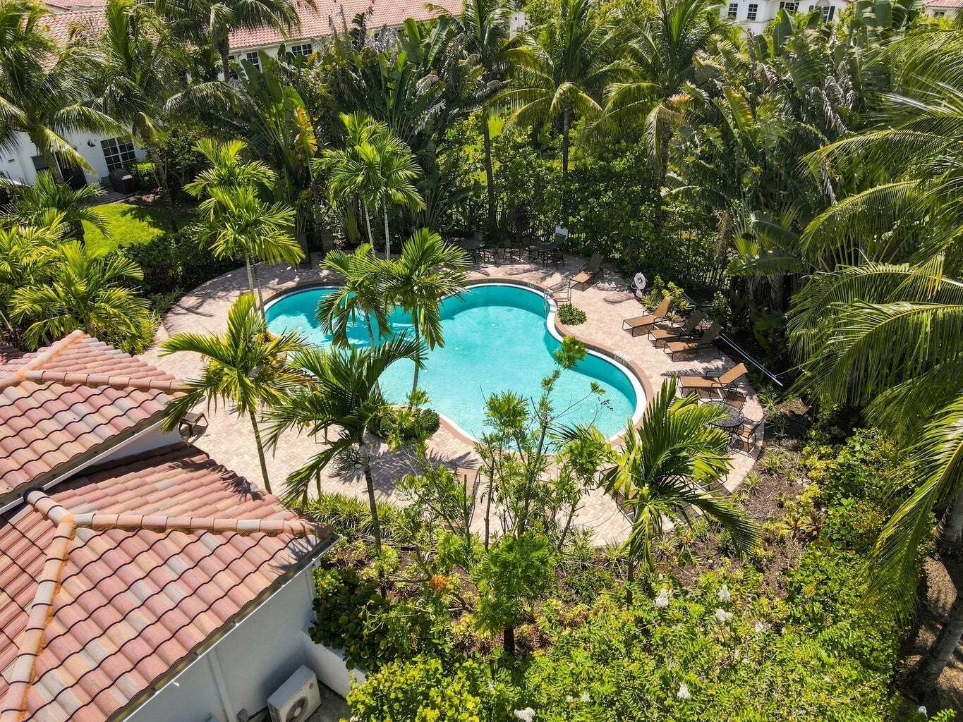 Building Photo - 4585 Tara Cove Way