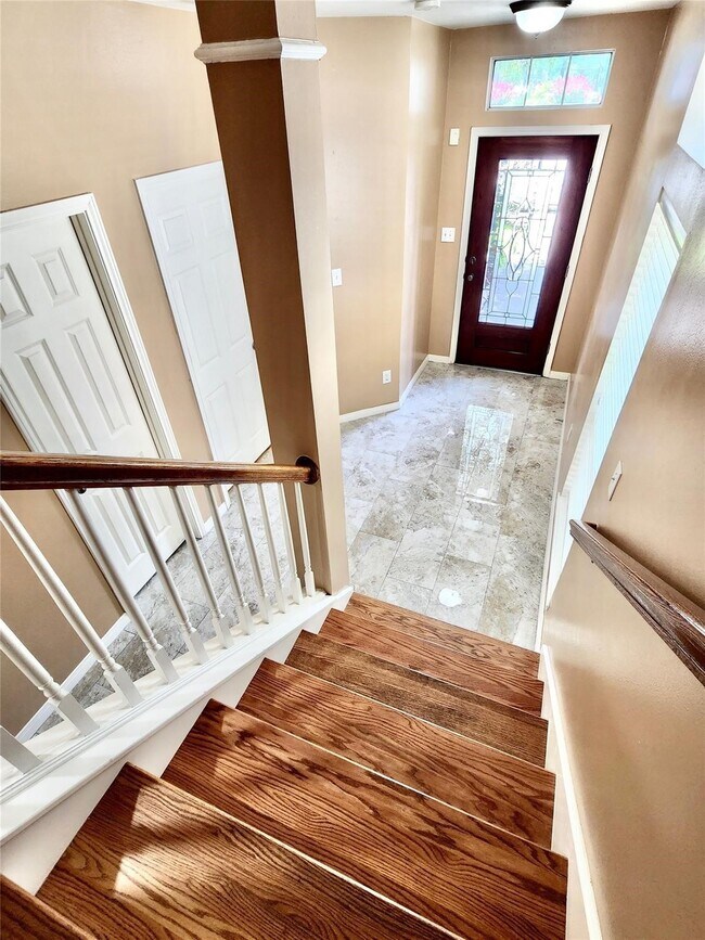 Building Photo - 32 Waugh Dr