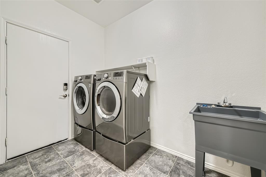 Building Photo - 2349 Parda Alpina Ln